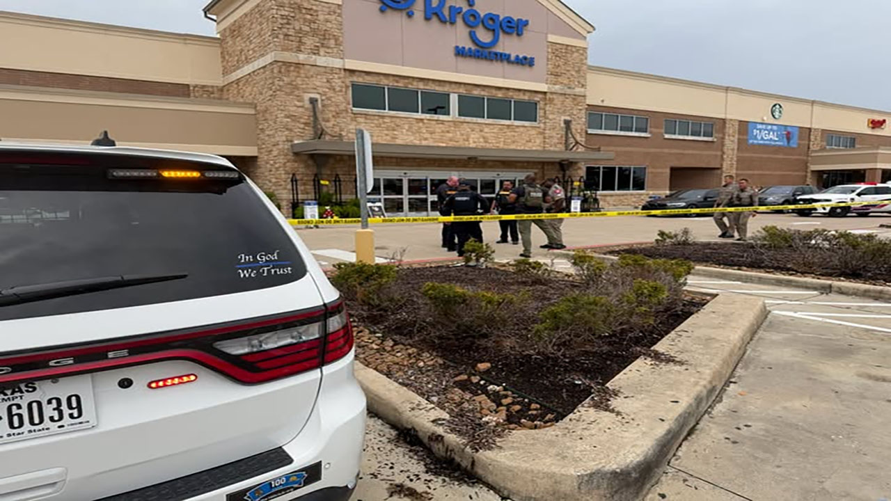 2 men injured after shots fired inside Kroger in NW Harris County, Pct. 4, Texas says
