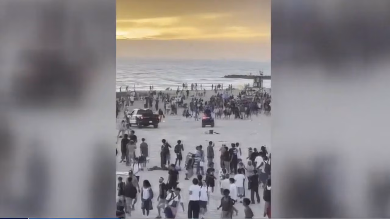 Newport Beach residents call for restricted access on July 4th